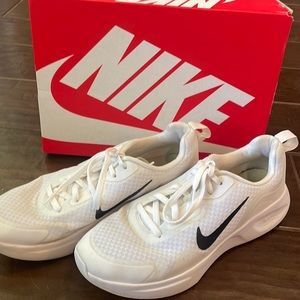 Nike gym shoes